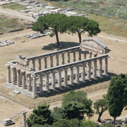 Veduta aerea dei templi di Paestum [ clicca per ingrandire ]